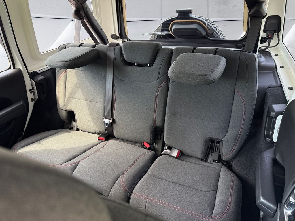 2025 Jeep Wrangler 4-Door Rubicon - Photo 15