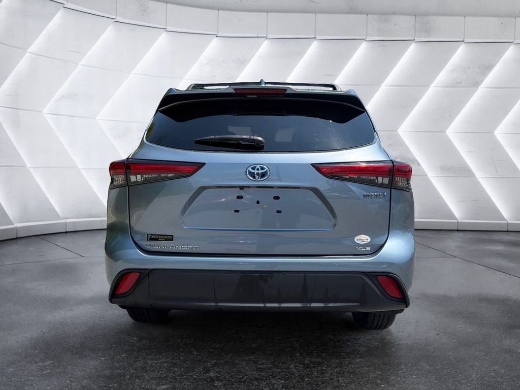 2023 Toyota Highlander Hybrid Base