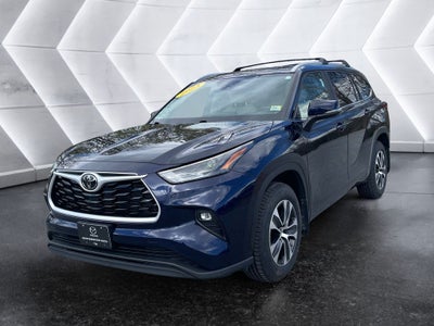 2023 Toyota Highlander Base