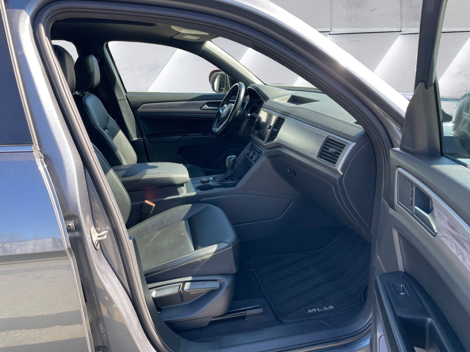 2020 Volkswagen Atlas Cross Sport SE