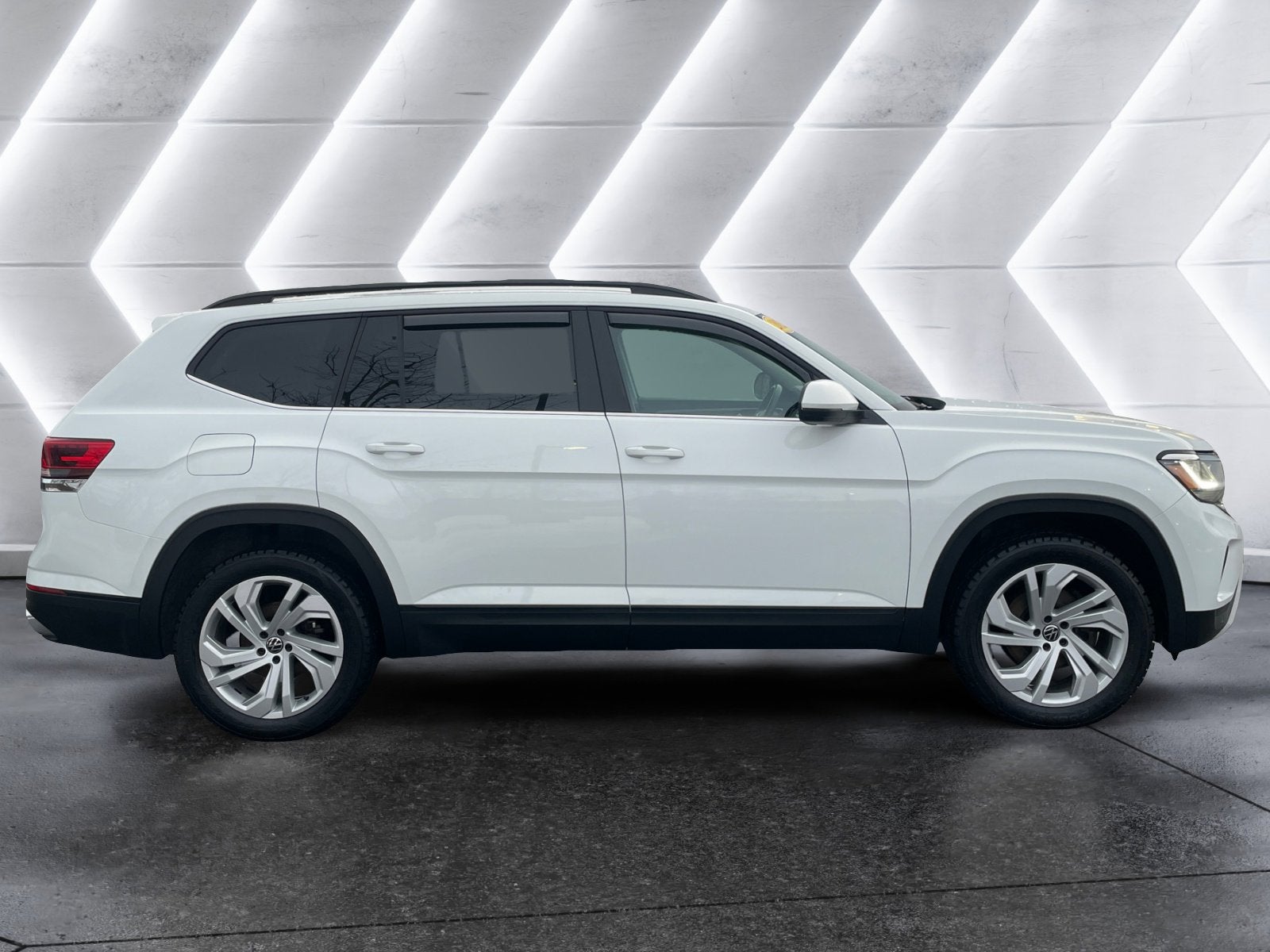 2021 Volkswagen Atlas 3.6L V6 SE w/Technology