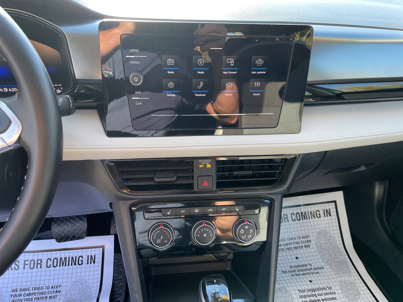 2025 Volkswagen Taos S