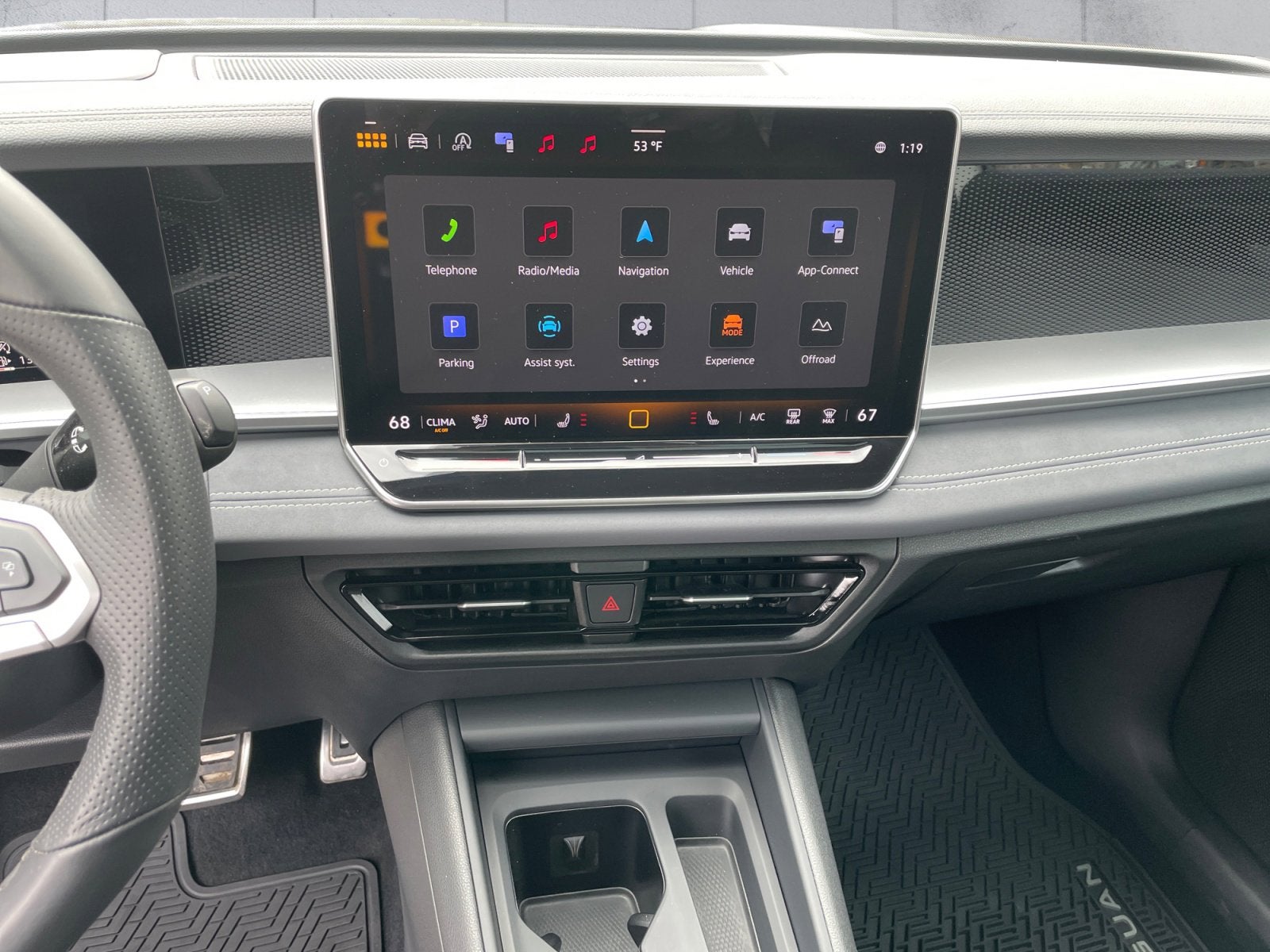 2025 Volkswagen Tiguan SE R-Line Black