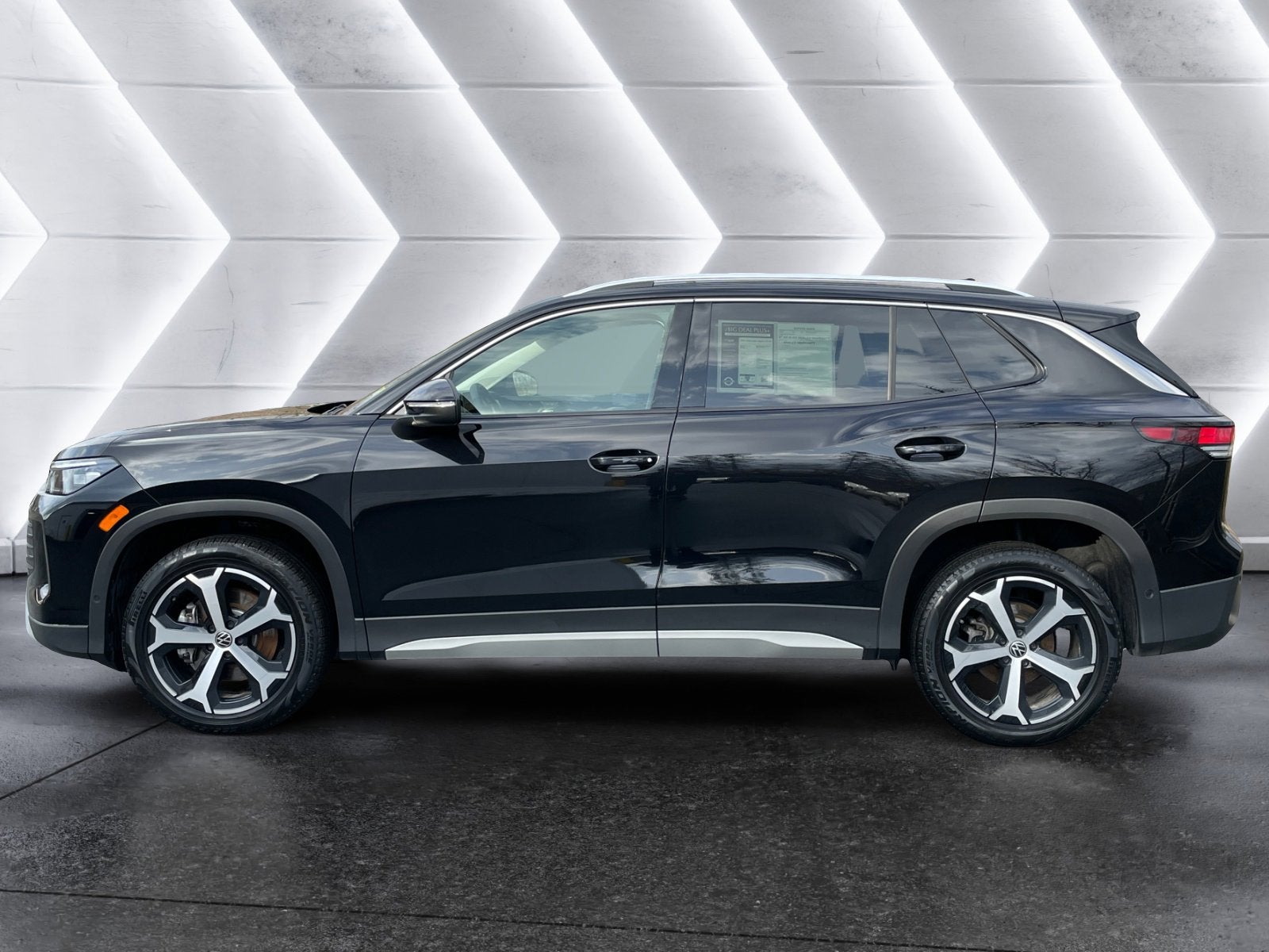 2025 Volkswagen Tiguan SE