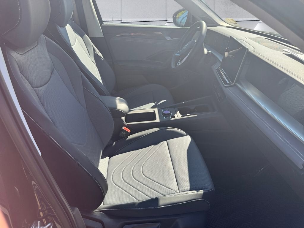2025 Volkswagen Tiguan SE