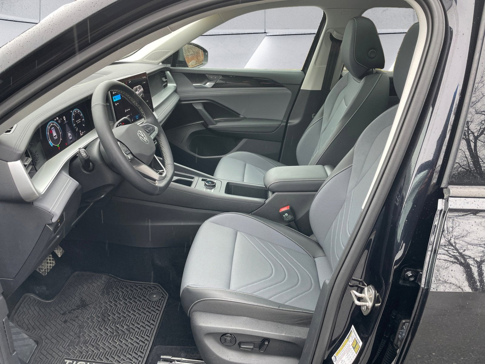 2025 Volkswagen Tiguan SE