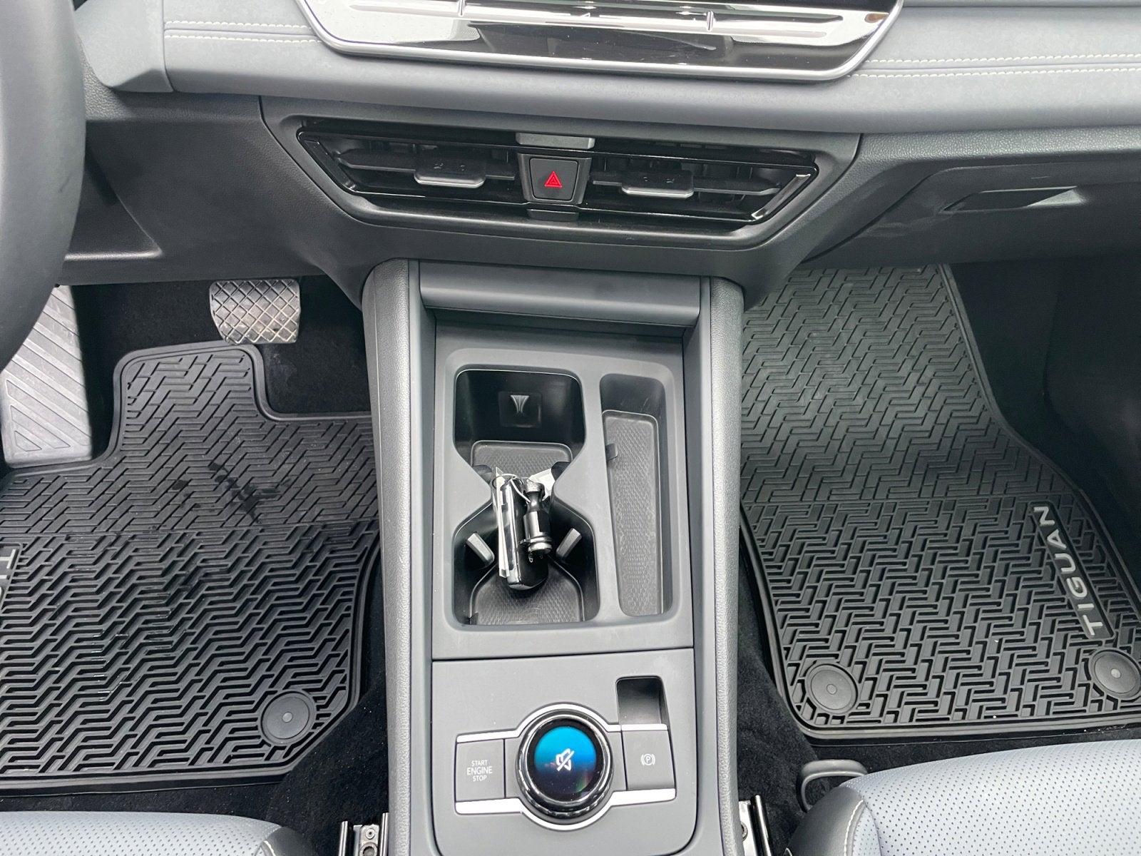 2025 Volkswagen Tiguan SE