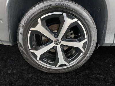 2025 Volkswagen Tiguan SE