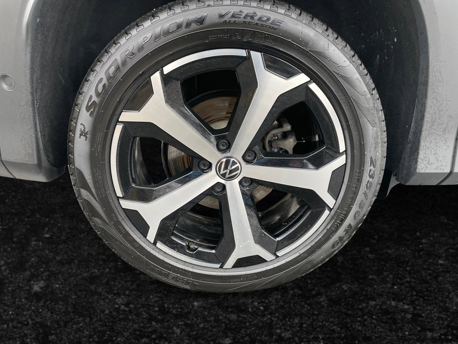 2025 Volkswagen Tiguan SE