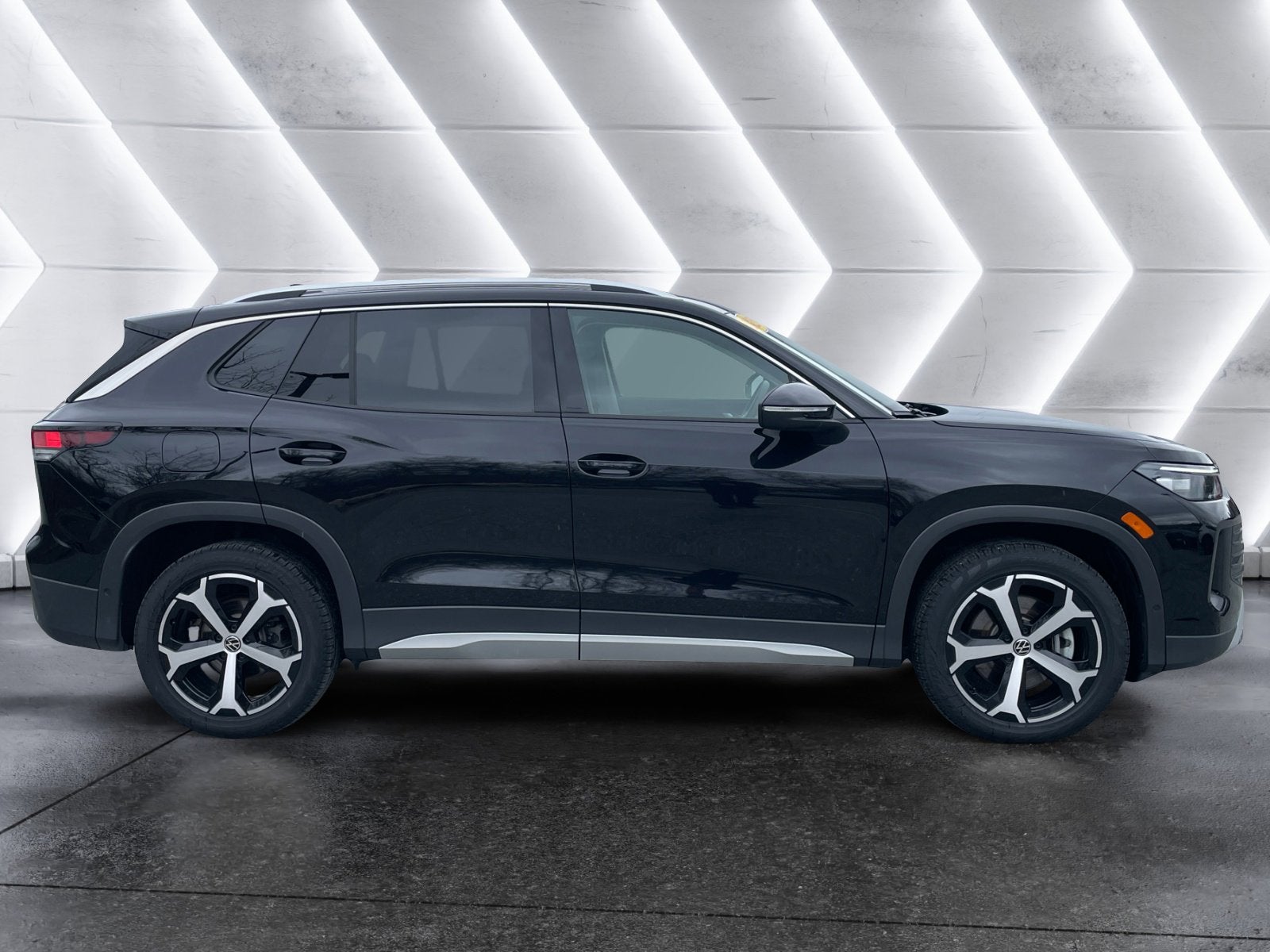 2025 Volkswagen Tiguan SE