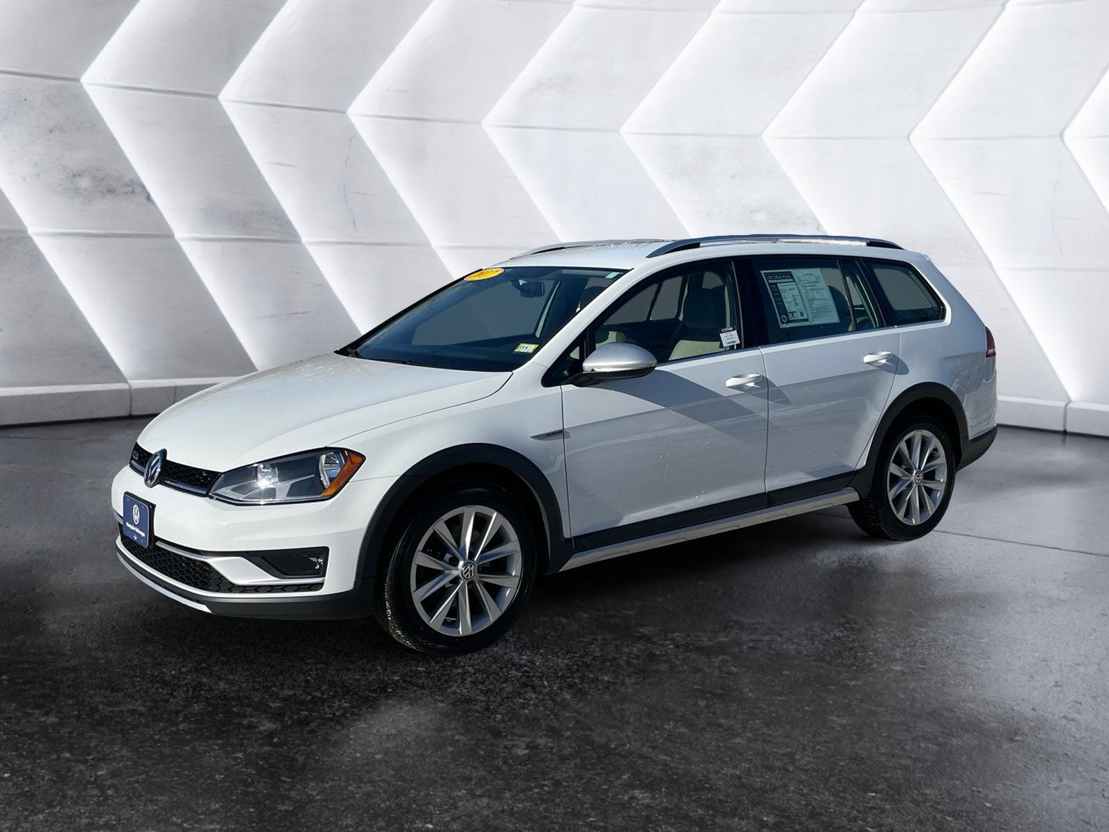 2017 Volkswagen Golf Alltrack Base