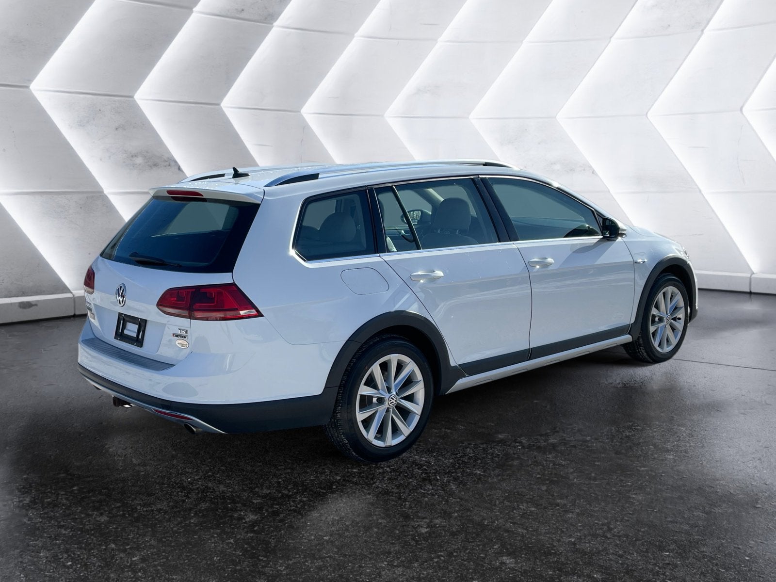 2017 Volkswagen Golf Alltrack Base