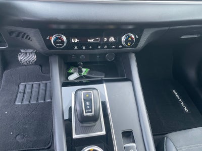 2024 Mitsubishi Outlander Base