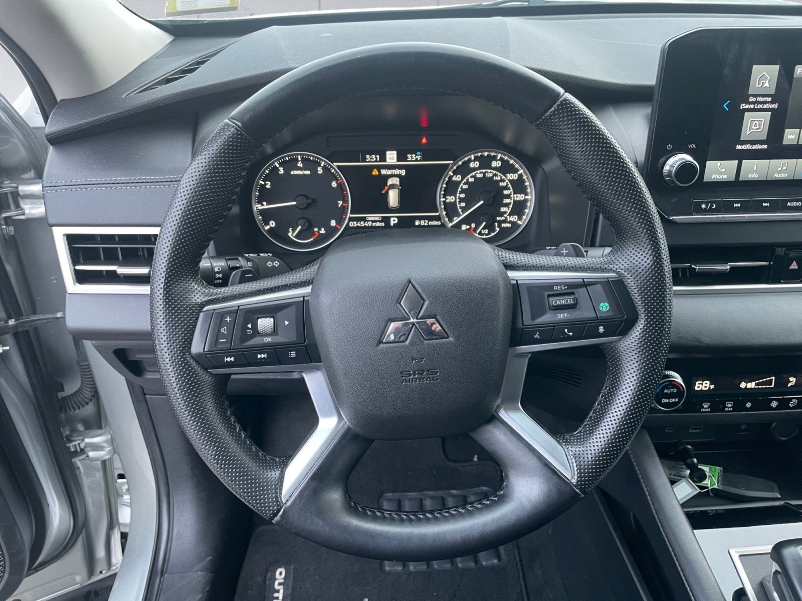 2024 Mitsubishi Outlander Base