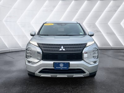 2024 Mitsubishi Outlander Base
