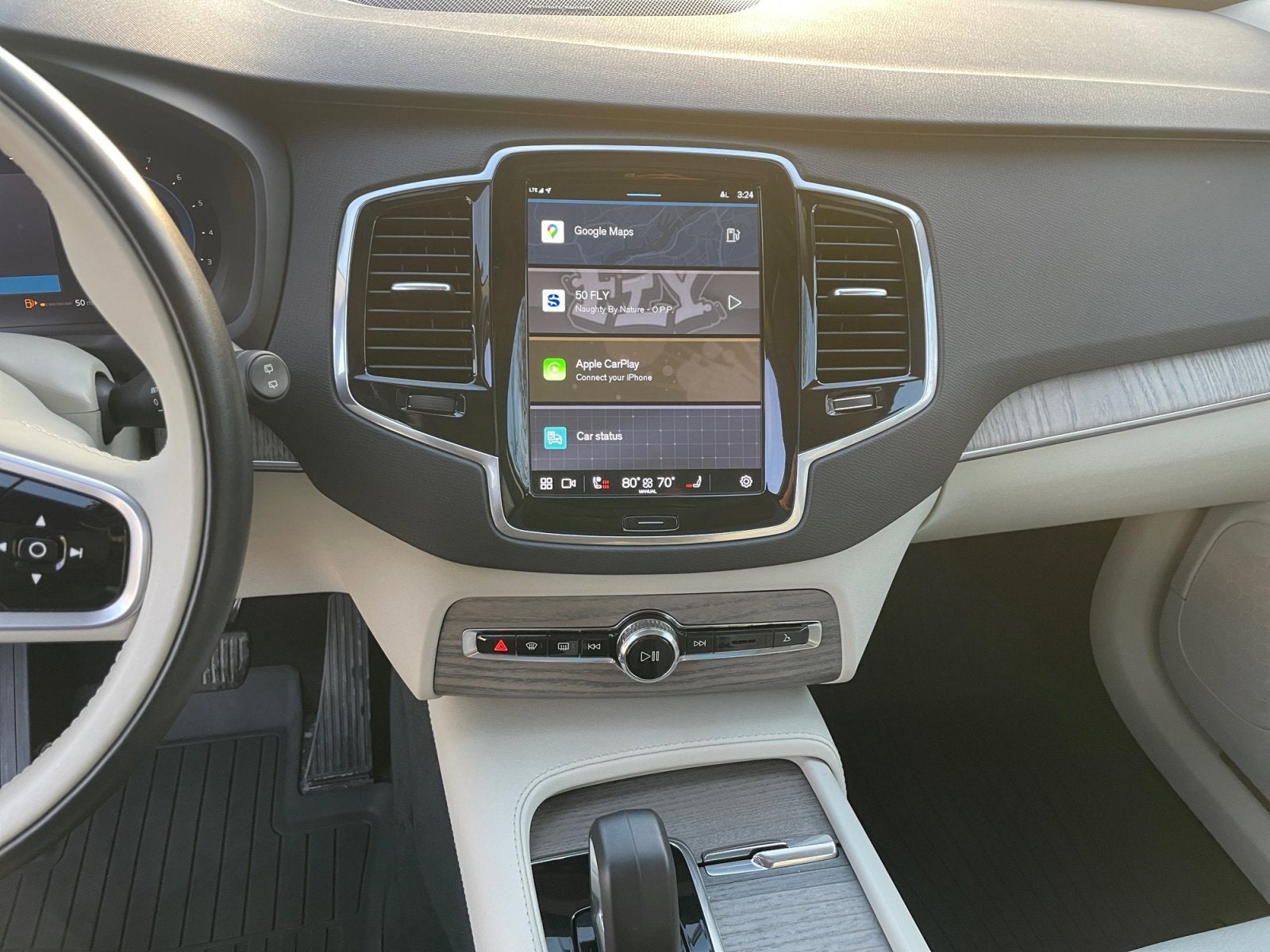 2023 Volvo XC90 Plus