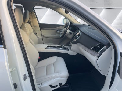 2023 Volvo XC90 Plus