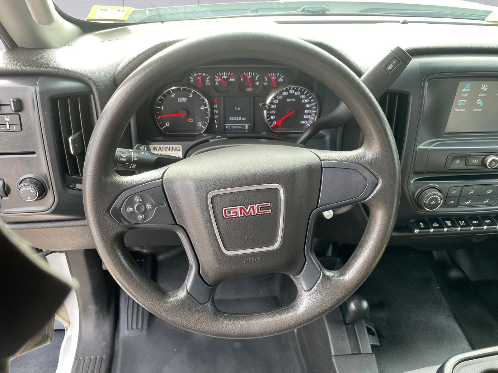 2018 GMC Sierra 3500HD 4WD Reg Cab 137.5" WB, 59.06" CA