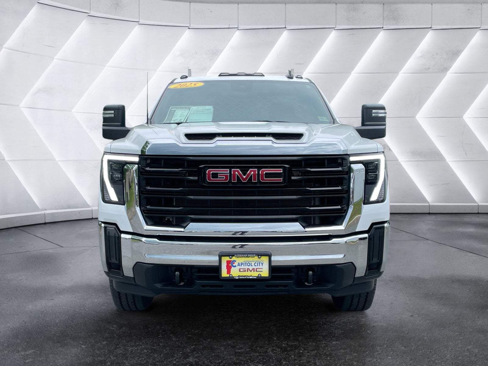 2025 GMC Sierra 2500HD Pro