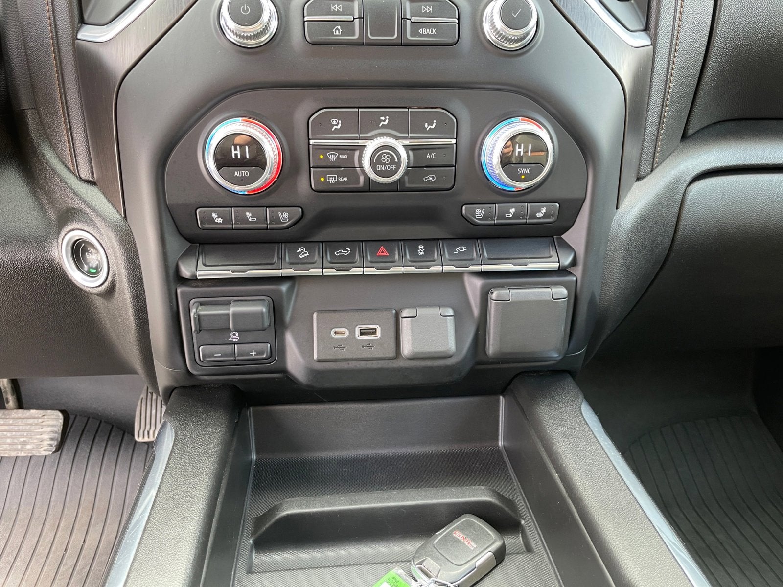 2022 GMC Sierra 2500HD AT4