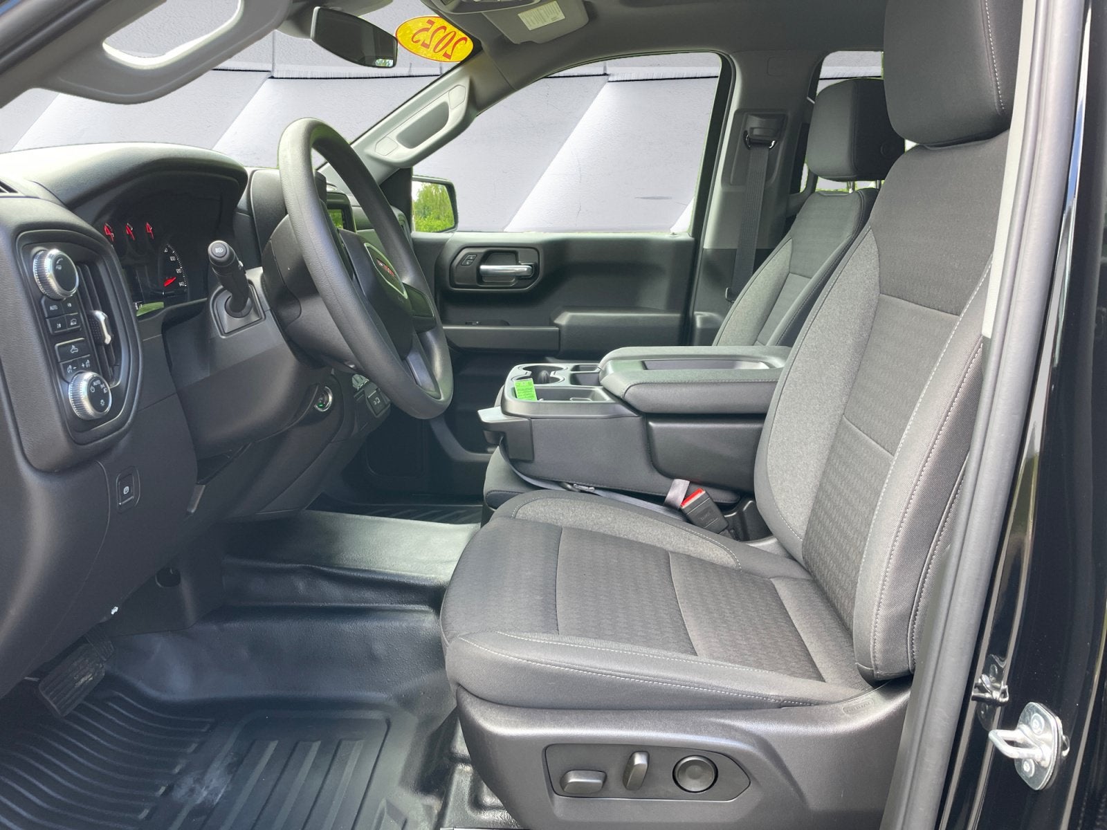 2025 GMC Sierra 1500 Pro