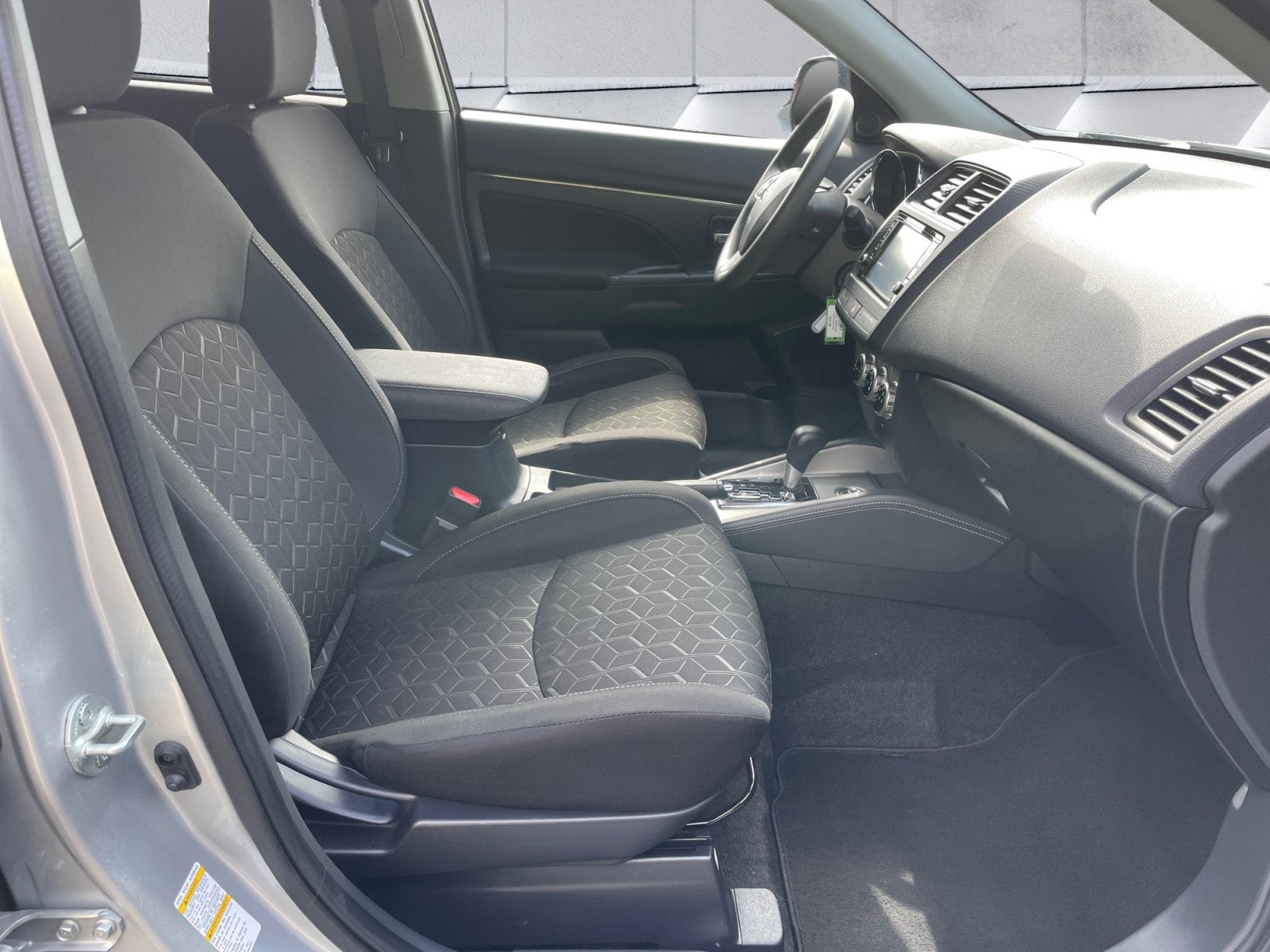 2025 Mitsubishi Outlander Sport Base