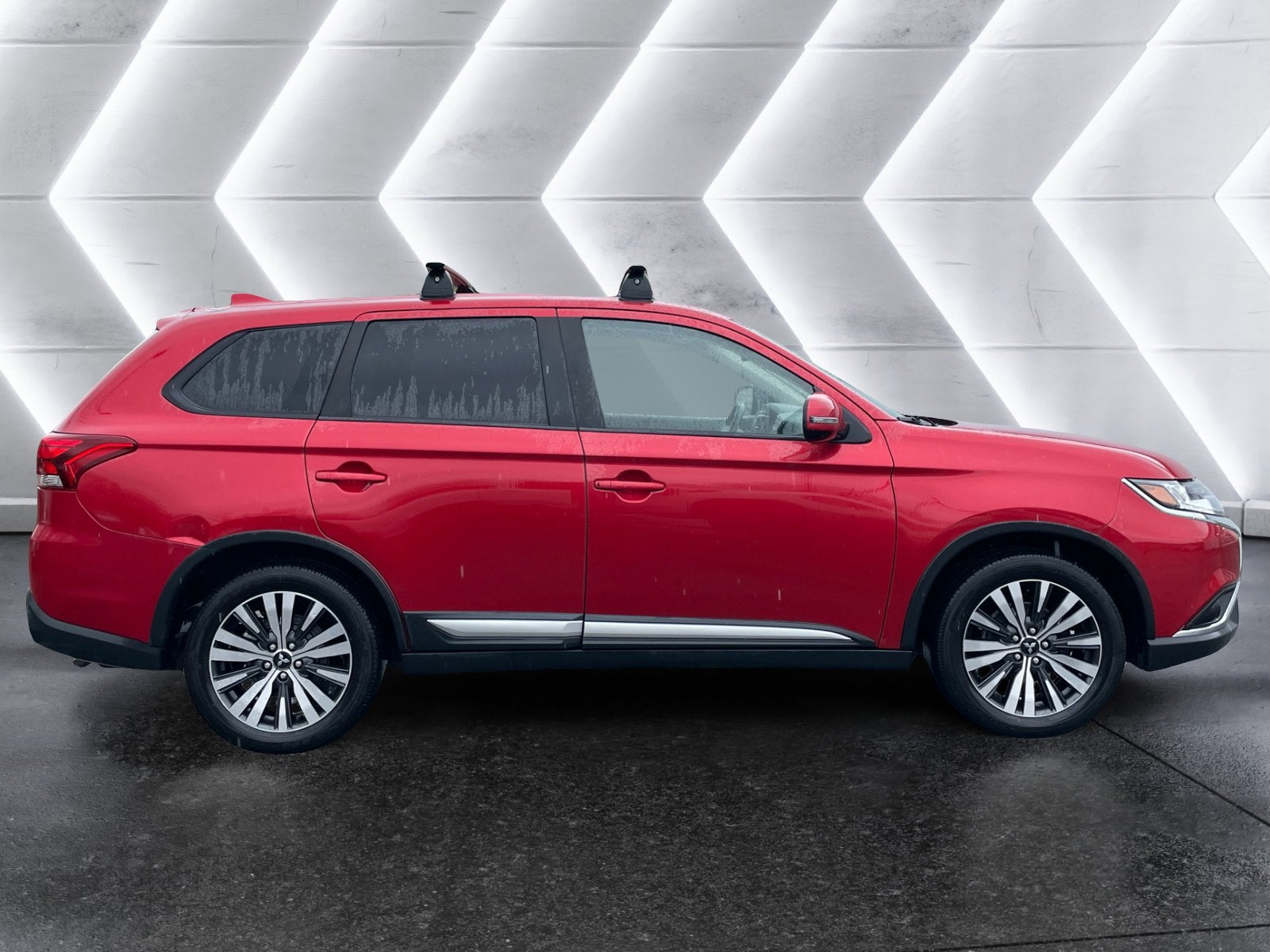 2019 Mitsubishi Outlander Base