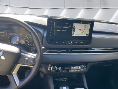 2025 Mitsubishi Outlander Base