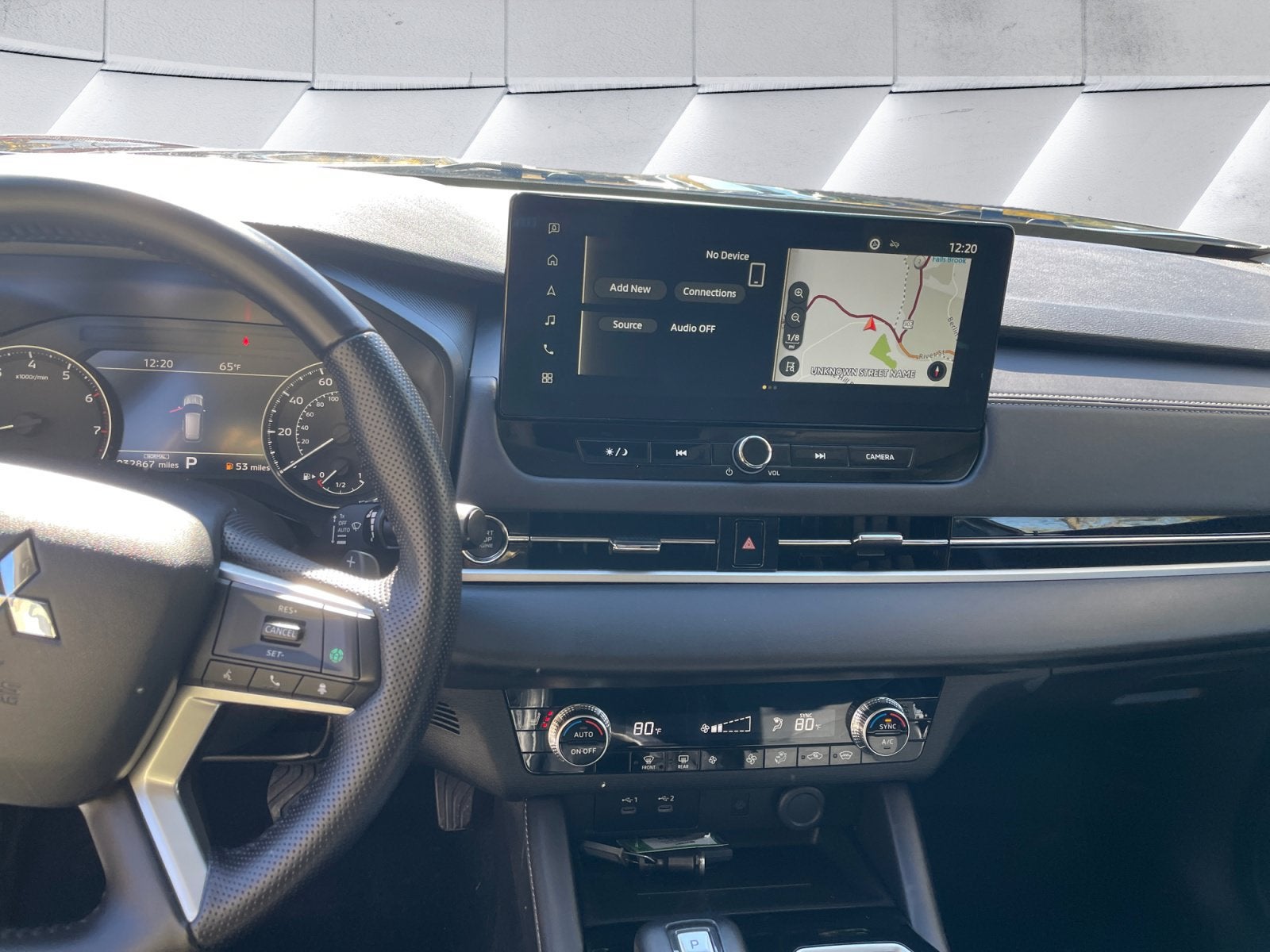 2025 Mitsubishi Outlander Base
