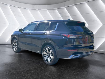 2025 Mitsubishi Outlander Base